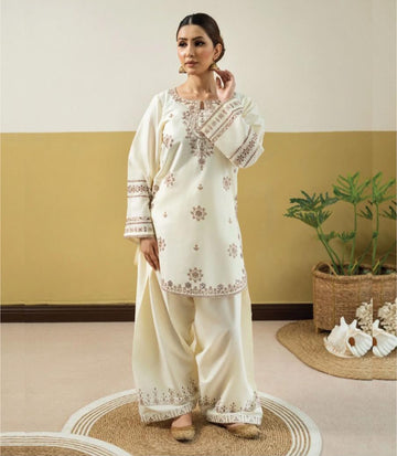 Most Viral Ayeza Khan 2 Pcs Suit